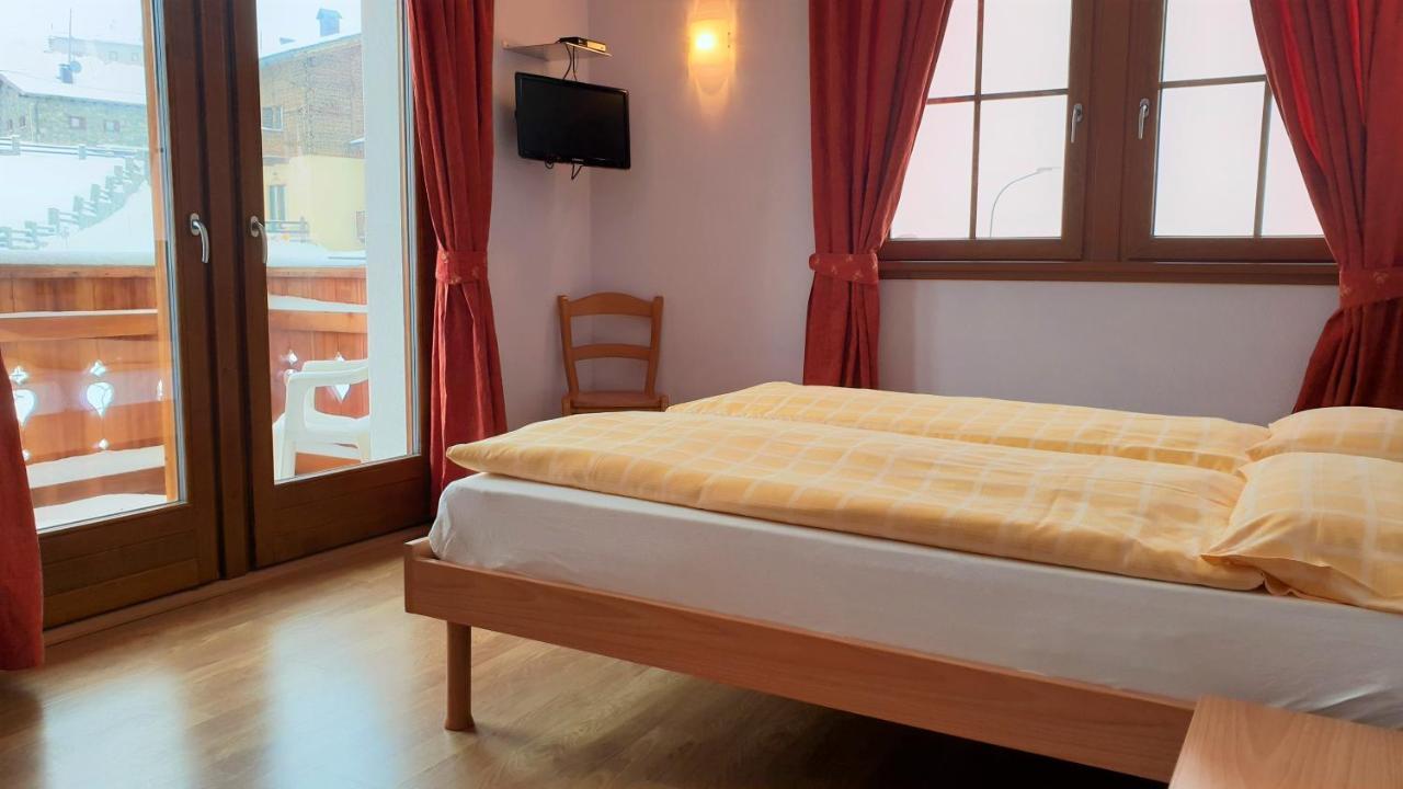 Alpino Lodge Bivio Ливиньо Экстерьер фото